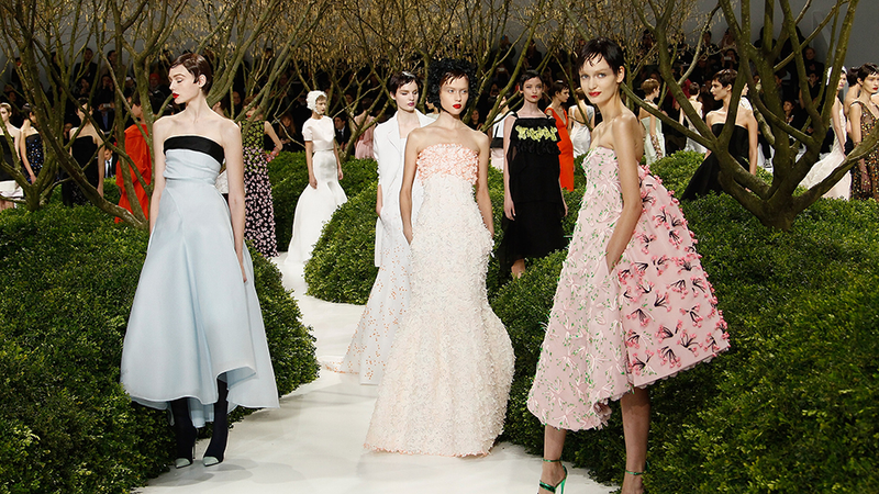 Illustration for article titled Dior Haute Couture, for the Gamine Garden Party Girl in You